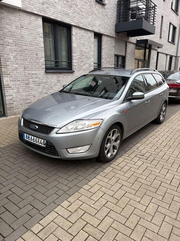 Gebraucht Ford Mondeo 163 PS (119 kW) 2009 Grau Limousine