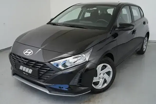 Gebraucht Hyundai i20 Select 79 PS (58 kW) 2025 Phantom black / met (schwarz) (metallic) Kleinwagen