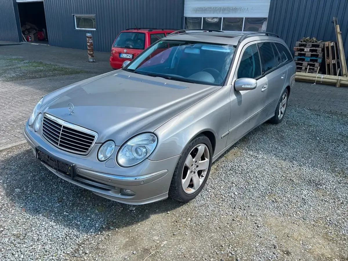 Gebraucht Mercedes E320 224 PS (164 kW) 2005 Beige Kombi