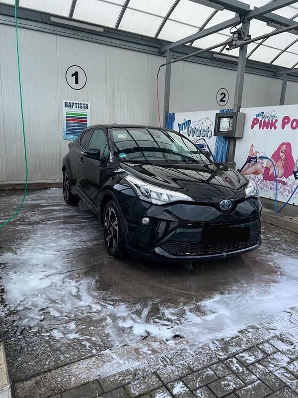 Schwarz Gebraucht 2023 Toyota C-HR SUV | 25.000 € - Bild 1/4