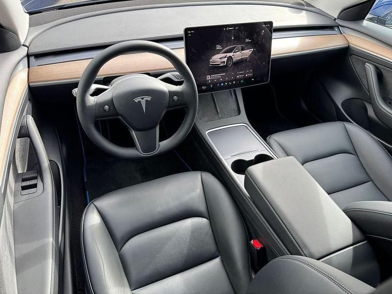 Gebraucht Tesla Model 3 Standard Range 239 kW (325 PS) 2022 Blau Limousine