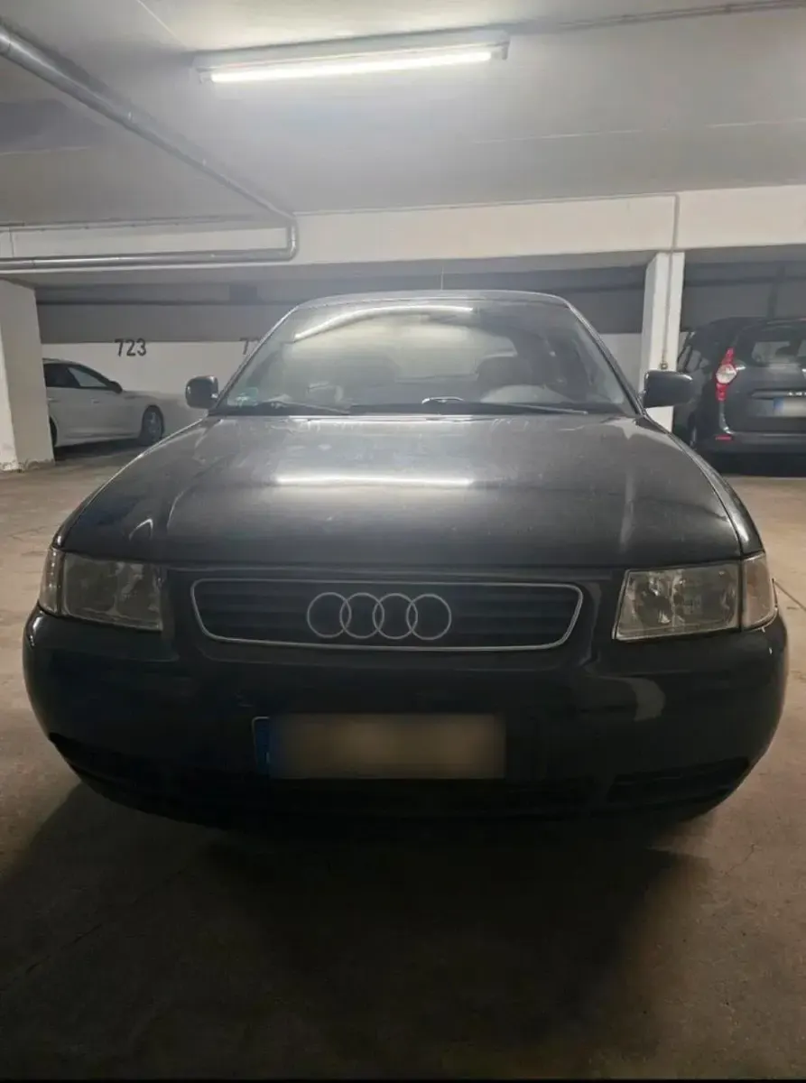Second-hand Audi A3 90 CP (66 kW) 2000 Negru Hatchback