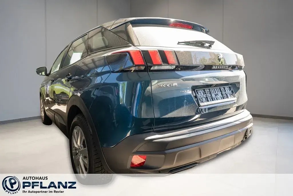 Gebraucht Peugeot 3008 Active 136 PS (100 kW) 2024 Blau SUV