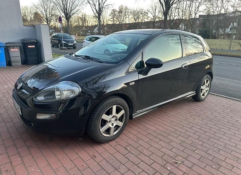 Schwarz Gebraucht 2011 Fiat Punto Evo Racing Kleinwagen | 3.199 € (Fairer Preis) - Bild 1/4