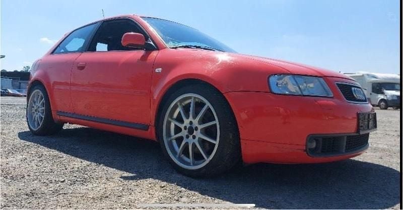 Gebraucht Audi S3 209 PS (153 kW) 1999 Rot Kleinwagen