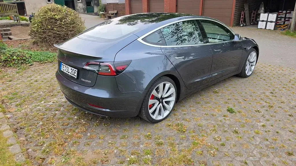 Occasion Tesla Model 3 Performance 377 kW (513 ch) 2019 Gris Berline