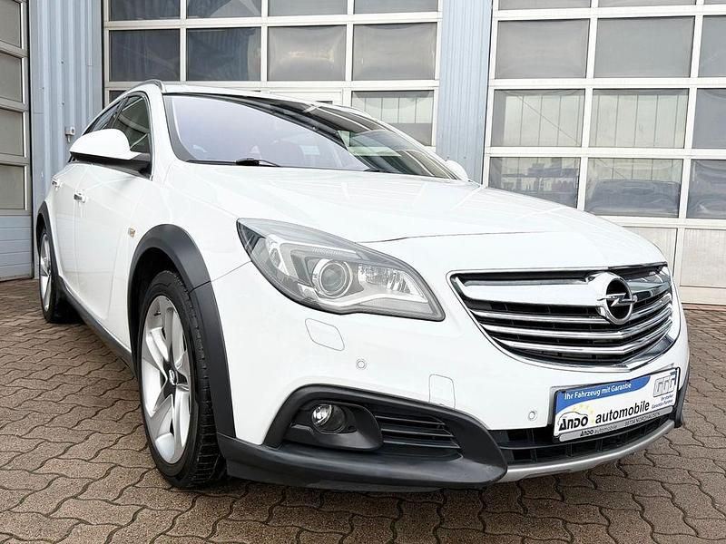 Gebraucht Opel Insignia Country Tourer Basis 194 PS (142 kW) 2014 Weiß Kombi