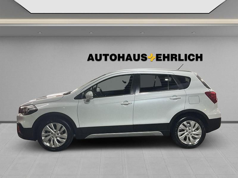 Weiß Gebraucht 2019 Suzuki SX4 S-Cross Comfort SUV | 20.790 € (Teuer) - Bild 1/4