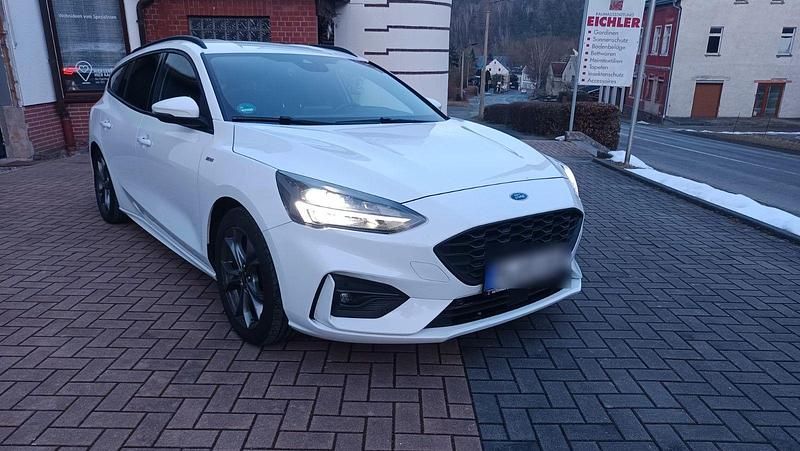 Gebraucht Ford Focus ST-Line X 150 PS (110 kW) 2022 Weiß Kombi