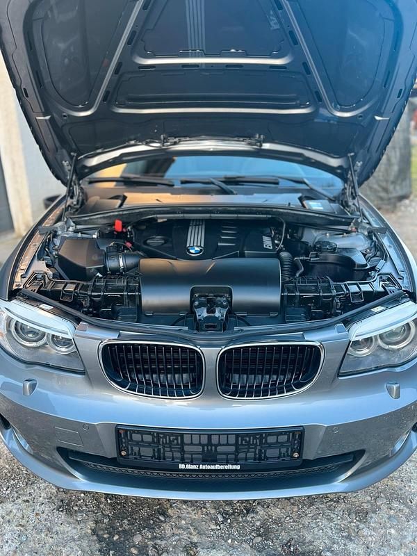 Gebraucht BMW 118 Coupé 143 PS (105 kW) 2012 Grau Coupé