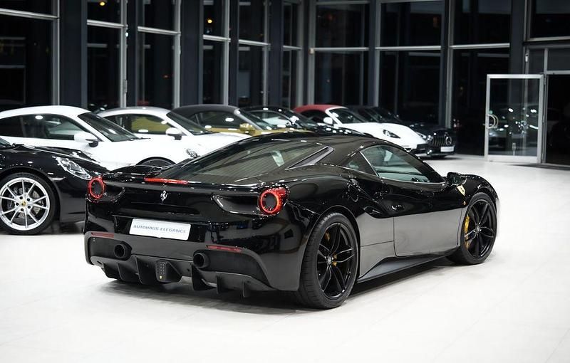 Gebraucht Ferrari 488 670 PS (492 kW) 2017 Schwarz Coupé