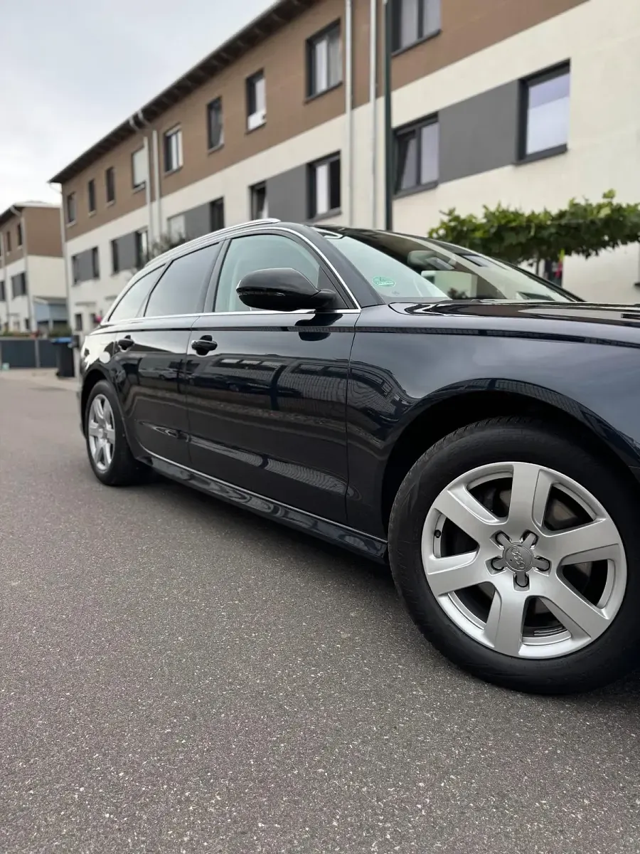 Gebraucht Audi A6 190 PS (139 kW) 2016 Blau Kombi