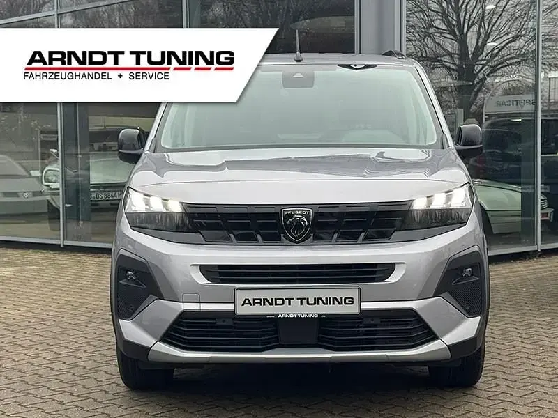 Neu Peugeot Rifter GTi 131 PS (96 kW) 2025 Artense/grau metalliclackieru Van / Kleinbus