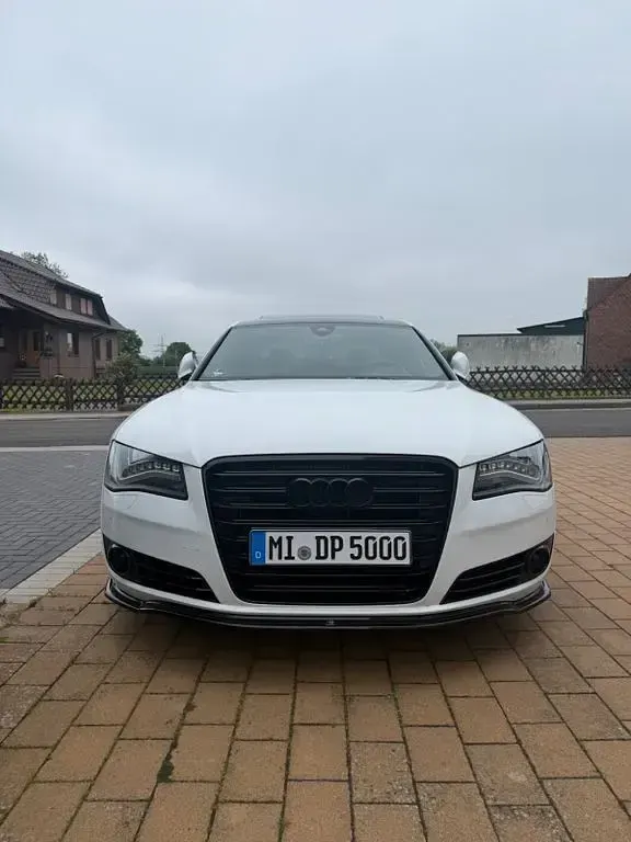 Gebraucht Audi A8 Ambiente 351 PS (258 kW) 2012 Weiß Limousine