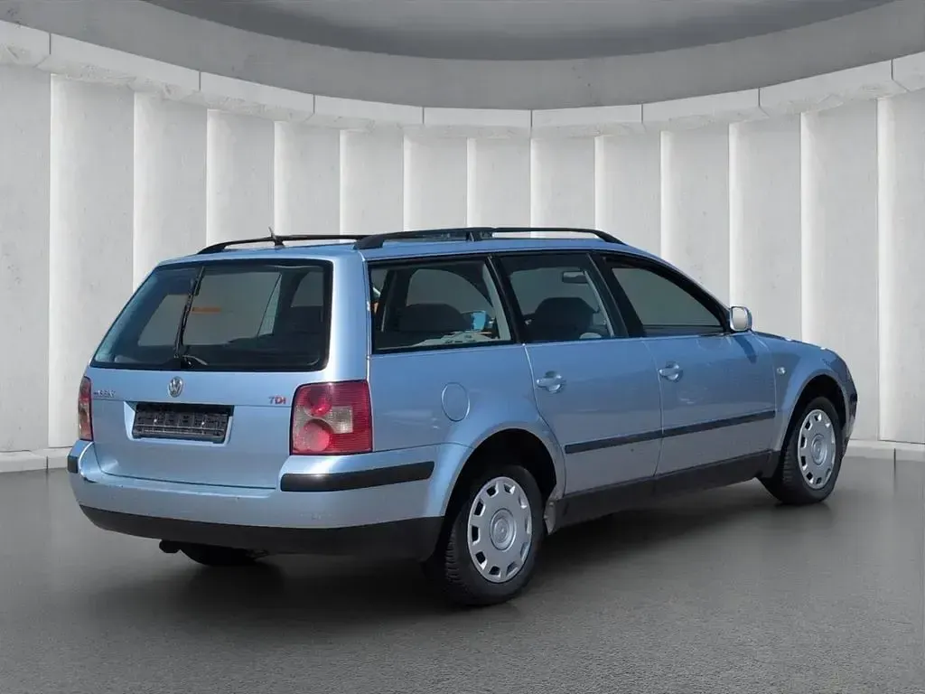 Gebraucht VW Passat 131 PS (96 kW) 2001 Silber Kombi