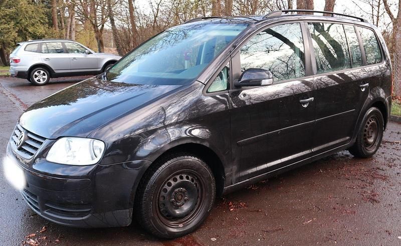 Gebraucht VW Touran 105 PS (77 kW) 2005 Schwarz Van / Kleinbus