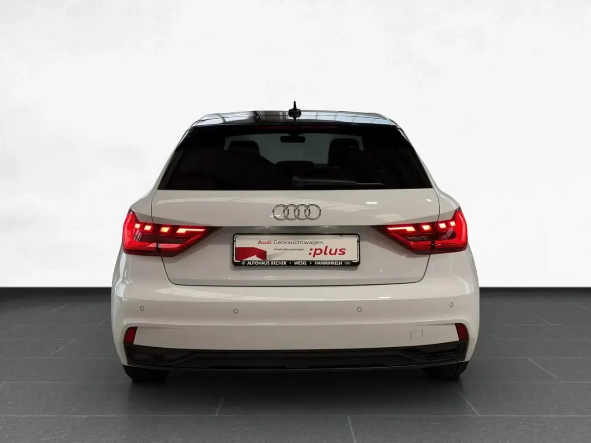 Gebraucht Audi A1 Sportback Advanced Plus 116 PS (85 kW) 2025 Gletscherweiß metallic Kleinwagen