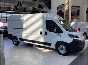 Gebraucht Opel Movano 140 PS (102 kW) 2024 Weiß (lackierung weiss icy/typ aussenverkleidung sp) Van