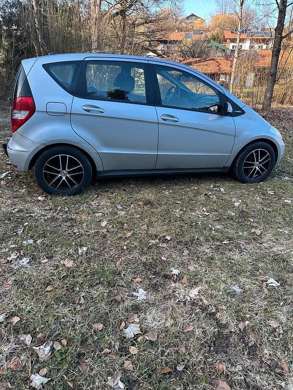 Gebraucht Mercedes A170 115 PS (84 kW) 2009 Grau Kleinwagen