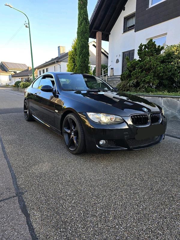 Gebraucht BMW 335 473 PS (347 kW) 2007 Schwarz Coupé