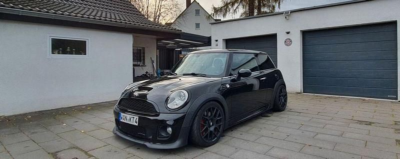 Schwarz Gebraucht 2012 Mini John Cooper Works Kleinwagen | 12.500 € (Guter Preis) - Bild 1/4