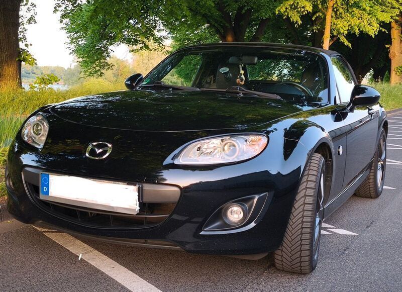 Schwarz Gebraucht 2011 Mazda MX5 Center-Line Cabrio | 11.250 € (Fairer Preis) - Bild 1/4