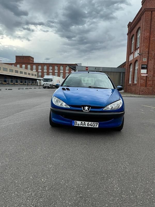 Blau Gebraucht 2005 Peugeot 206 Filou Kleinwagen | 2.200 € (Fairer Preis) - Bild 1/4