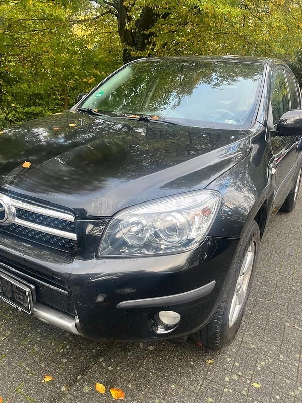 Schwarz Gebraucht 2008 Toyota RAV4 SUV | 4.990 € (Fairer Preis) - Bild 1/4