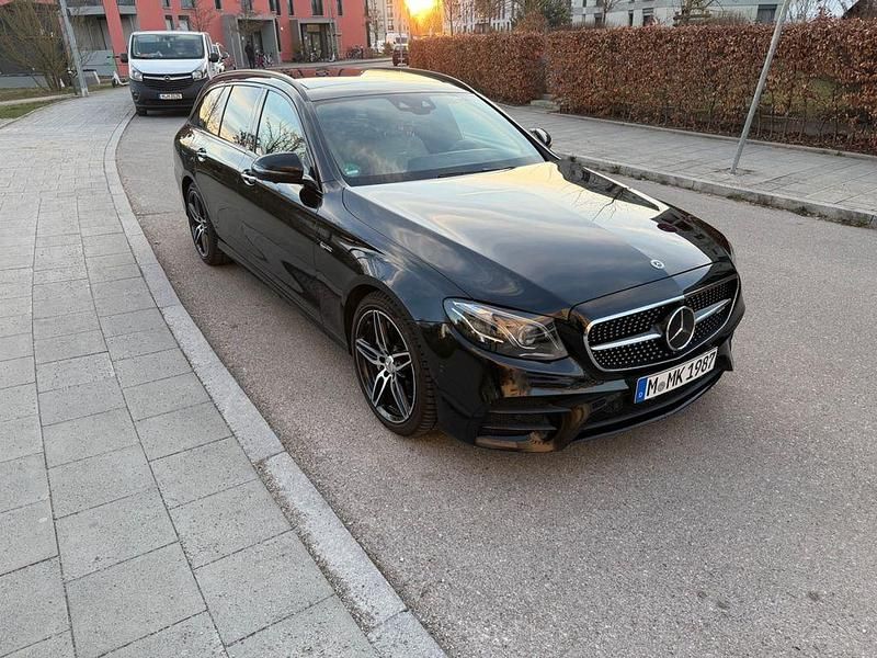 Gebraucht Mercedes E43 AMG AMG 401 PS (294 kW) 2017 Schwarz Limousine