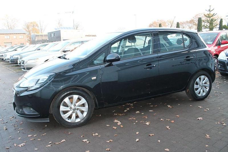 Używany Opel Corsa Edition 95 KM (69 kW) 2016 Czarny Sedan/Limuzyna