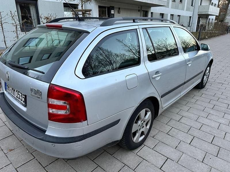 Gebraucht Skoda Octavia 105 PS (77 kW) 2007 Silber Kombi