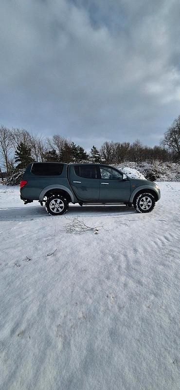 Gebraucht Mitsubishi L200 136 PS (100 kW) 2006 Grün Abholung