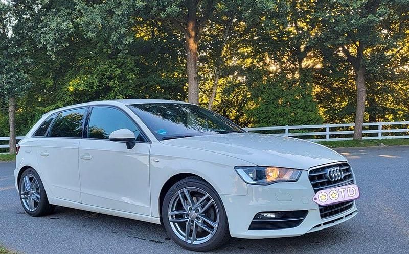 Weiß Gebraucht 2013 Audi A3 S-Line Limousine | 8.550 € (Teuer) - Bild 1/4