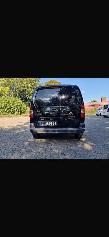 Gebraucht Citroën Berlingo 90 PS (66 kW) 2014 Schwarz Van / Kleinbus