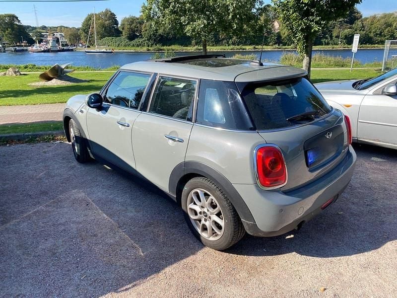 Grau Gebraucht 2017 Mini ONE Kleinwagen | 14.500 € (Fairer Preis) - Bild 1/3
