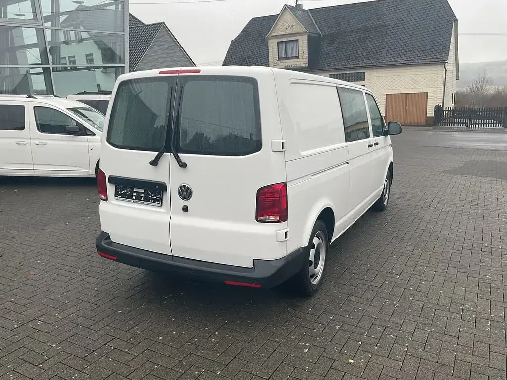 Second-hand VW Transporter 150 CP (110 kW) 2021 Alb Van