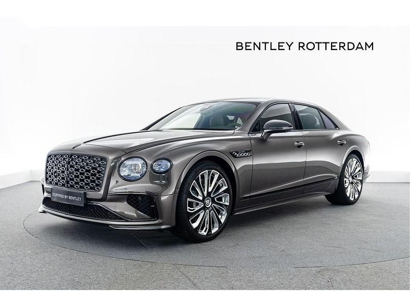 Grau Gebraucht 2024 Bentley Flying Spur Mulliner Limousine | 299.346 € - Bild 1/4