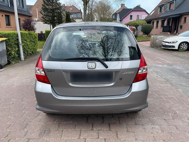 Gebraucht Honda Jazz 77 PS (56 kW) 2007 Grau Kleinwagen