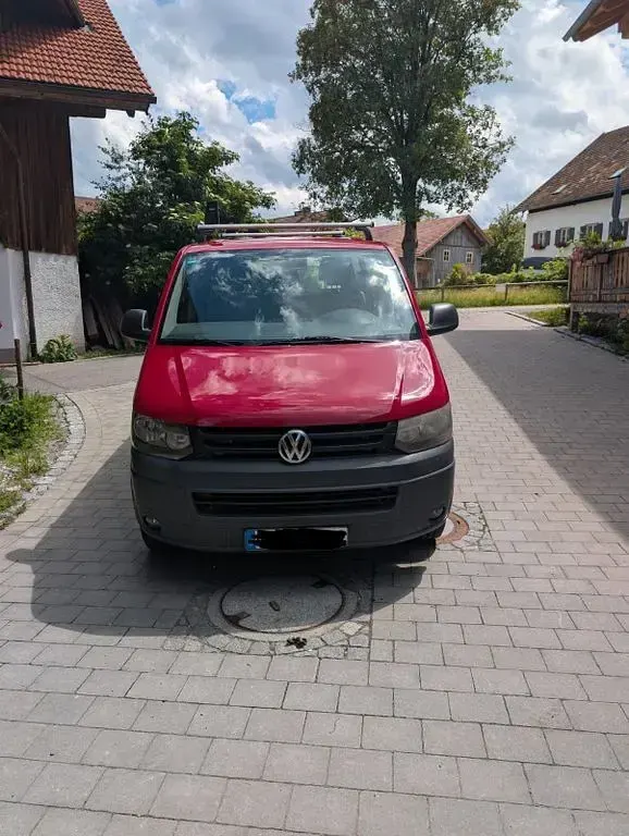 Gebraucht VW T5 140 PS (102 kW) 2013 Rot Van