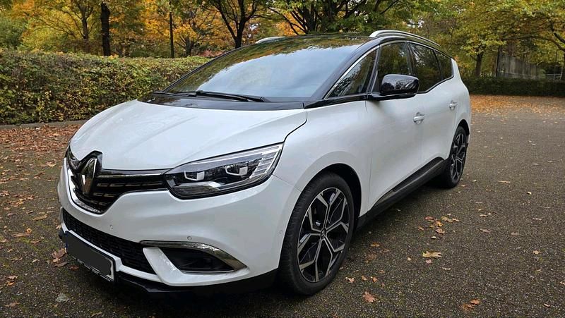 Weiß Gebraucht 2022 Renault Grand Scénic IV Van / Kleinbus | 18.850 € (Superpreis) - Bild 1/4