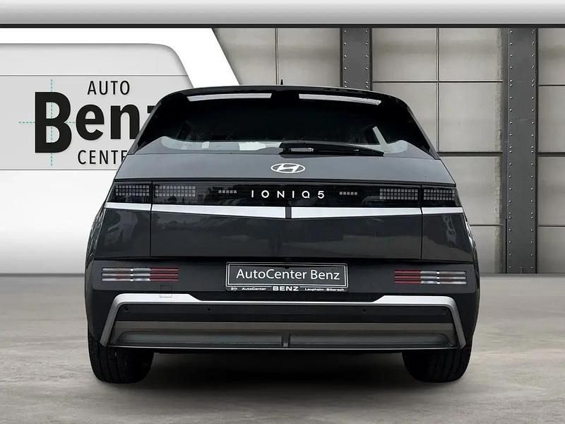 Neu Hyundai Ioniq Dynamiq 167 kW (228 PS) 2025 Grau Kleinwagen