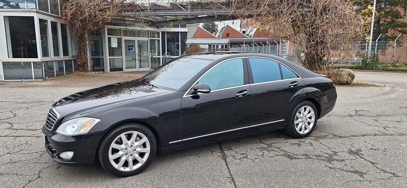 Schwarz Gebraucht 2008 Mercedes S500 Limousine | 11.900 € (Superpreis) - Bild 1/4