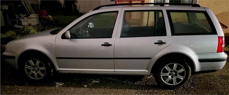 Silber Gebraucht 2003 VW Golf IV Kombi | 1.600 € (Superpreis) - Bild 1/4