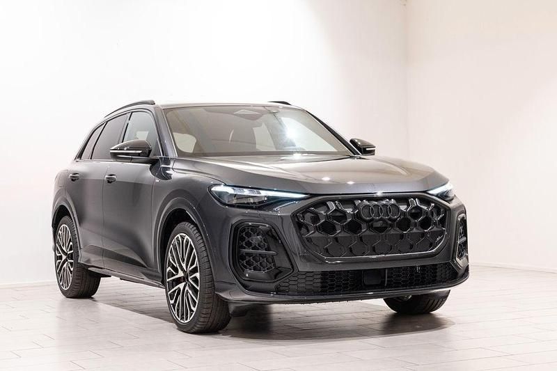 Grau Neu 2025 Audi Q5 S-Line SUV | 73.661 € - Bild 1/4