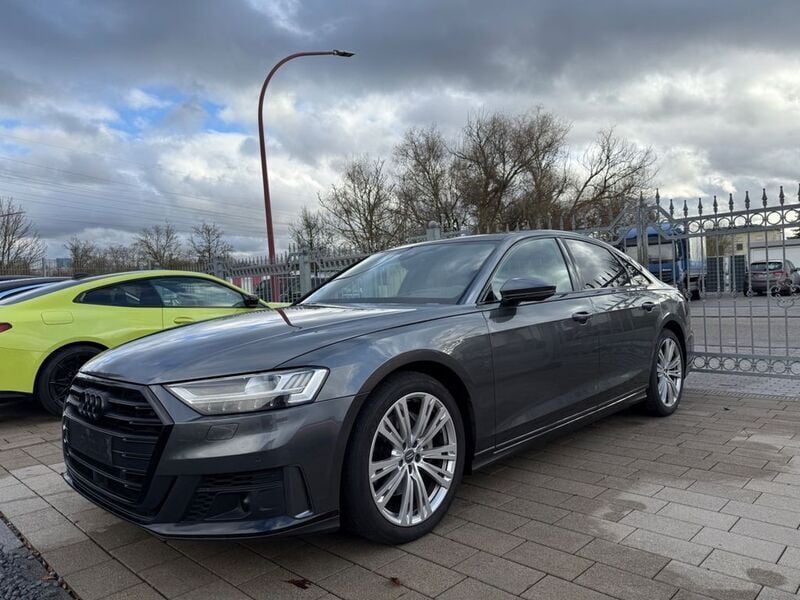 Grau Gebraucht 2019 Audi A8 S-Line Limousine | 38.000 € (Guter Preis) - Bild 1/4