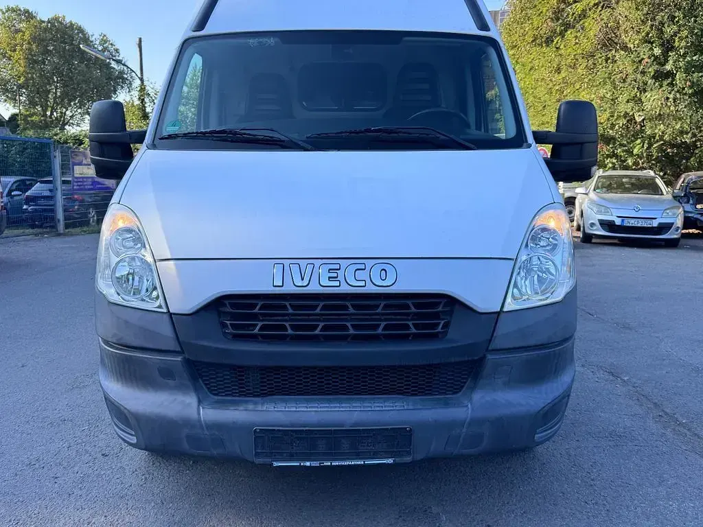 Gebraucht Iveco Daily 170 PS (125 kW) 2014 Weiß Limousine