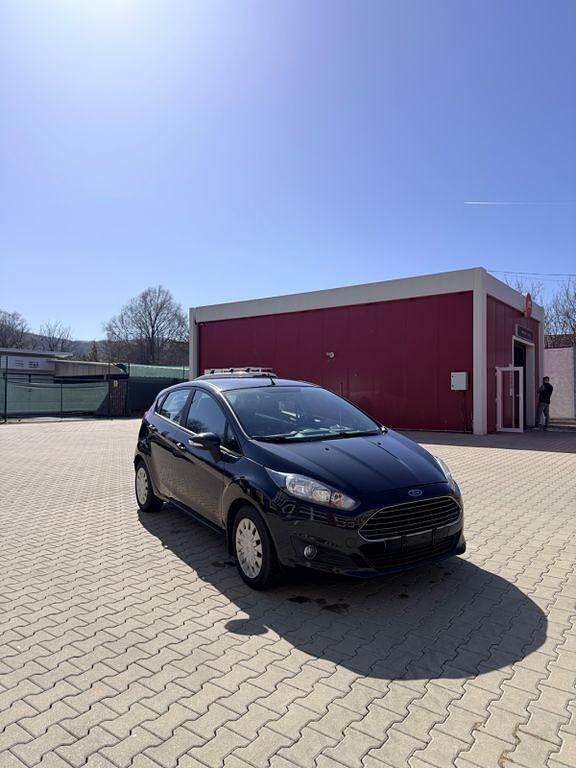 Gebraucht Ford Fiesta 95 PS (69 kW) 2015 Schwarz Limousine