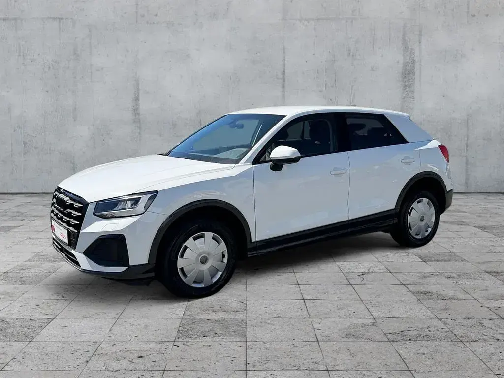 Gebraucht Audi Q2 Ambiente 150 PS (110 kW) 2022 Ibisweiß SUV
