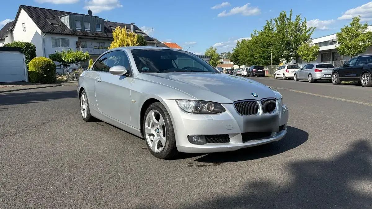 Gebraucht BMW 325 Cabriolet 218 PS (160 kW) 2008 Silber Cabrio