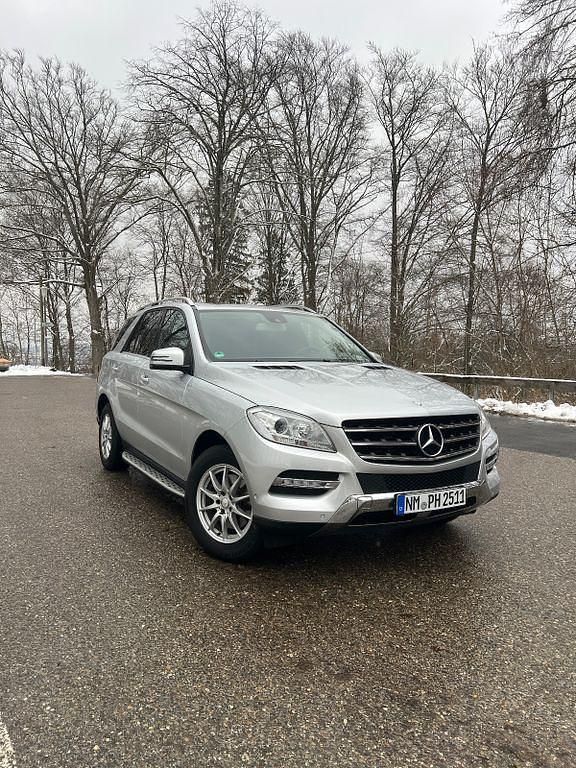 Gebraucht Mercedes ML350 258 PS (189 kW) 2012 Silber SUV